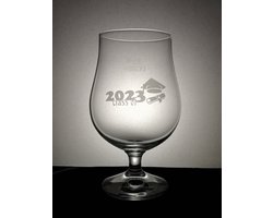 Bierglas op voet - speciaal bierglas - speciaal biertje - presentje - geslaagd - cadeau geslaagde - uniek cadeau - naam op glas - glas graveren - gravering