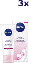 3x Nivea Essentials Verzachtende Dagcrème droge gevoelige huid 50ML