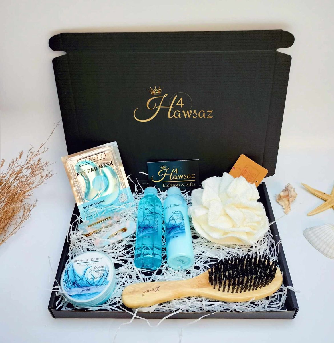 Goedkoopste Bad- en bodycadeau 8 stuks - Luxe Cadeaupakket - Houten haar Borstel - Verjaardag kado - Giftsbox - Cadeauset - Body lotion - Showergel - Body crème - Dames cadeau - Verwenpakket - Bad geschenkset