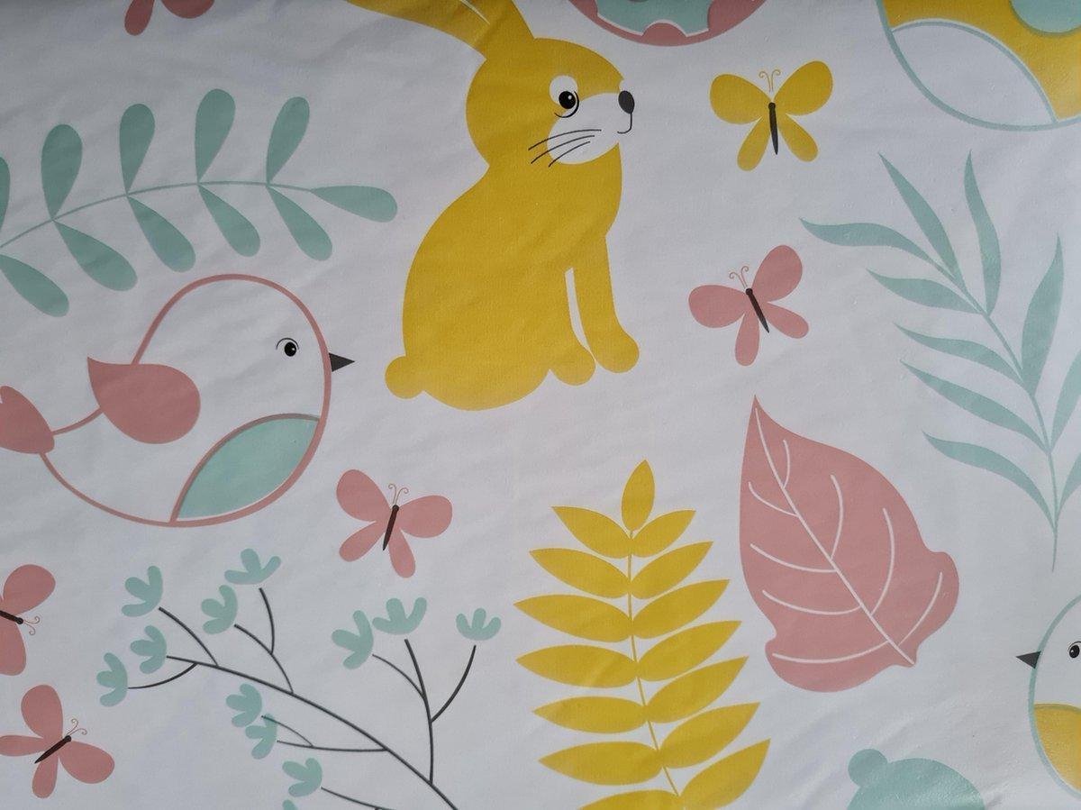 Paastafelkleed wit met konijntjes pastel 200x140 cm - Paaskleed met print eieren vlinders paasontbijt - Tafelkleed voor Pasen - paasbrunch