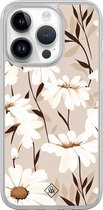 Casimoda® hoesje - Geschikt voor iPhone 14 Pro - In Bloom - 2-in-1 case - Schokbestendig - Bloemen - Verhoogde randen - Bruin/beige, Transparant