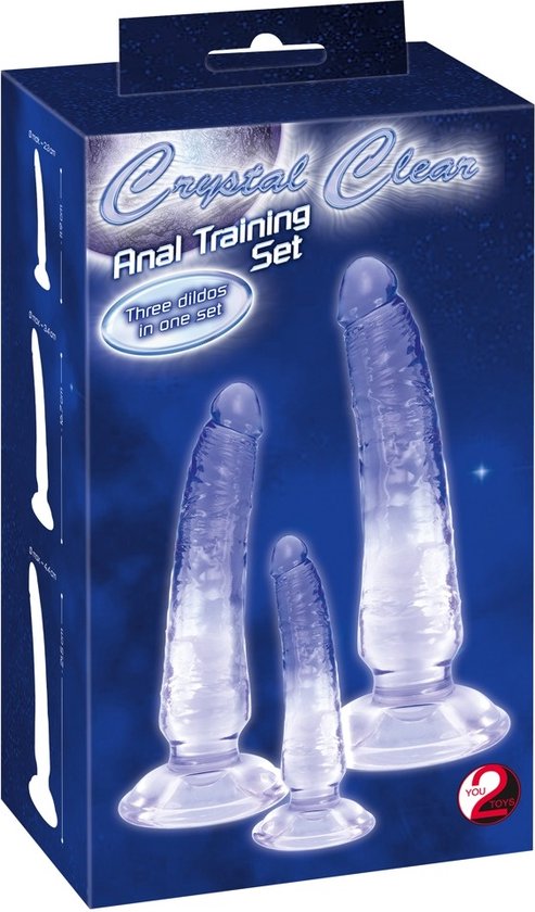 Verpakking van de 'Crystal Clear Anal Training Set' met drie transparante paarse dildo's.
