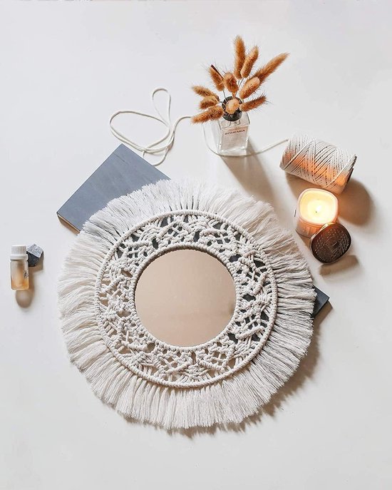 Hangende fotodisplay wanddecoratie met macramé en licht - Boho stijl