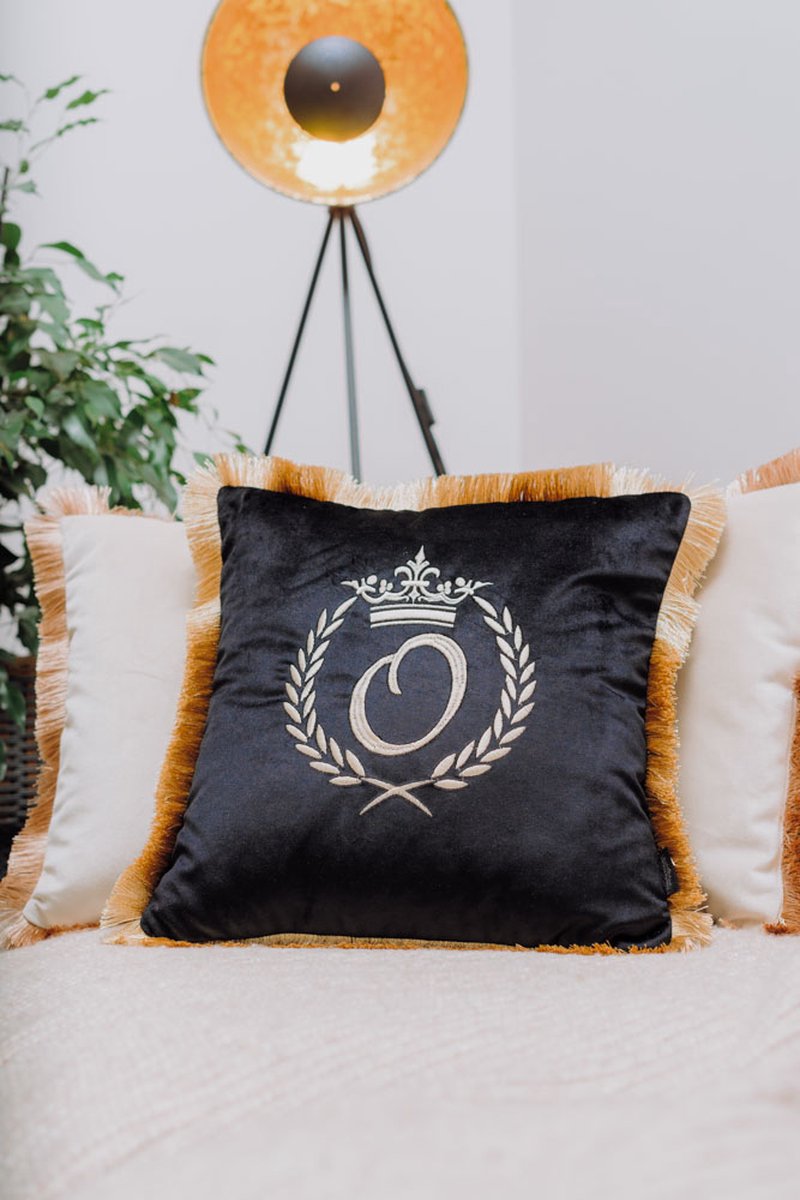 Embroidered pillow / personalised pillow / monogram pillow / decorative cushion 40x 40 black velvet letter O