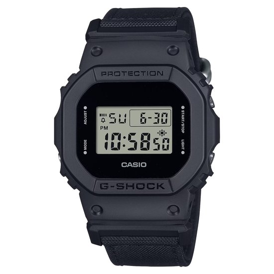 Casio G-Shock DW-5600BCE-1ER Horloge - Textiel - Zwart - Ø 36 mm
