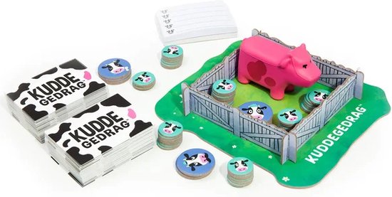 Spel Kuddegedrag: roze koe, hekken, koe tokens en speelkaarten met koeienprint.