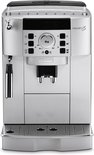 Zilverkleurige De'Longhi Magnifica S volautomatische espressomachine met zwart detail en een melkopschuimer.