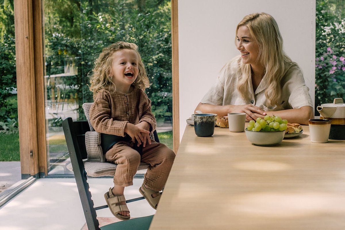 Ukje Stoelverkleiner - Geschikt voor Stokke Tripp Trapp - Geplastificeerd - Kinderstoel - Kussenset - Zand Luipaard - Extra dik – foto 3