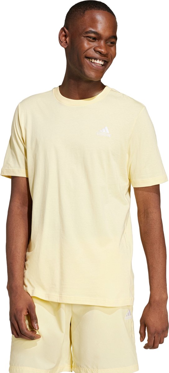 adidas Sportswear Essentials Single Jersey Geborduurd Small Logo T-shirt Heren Geel