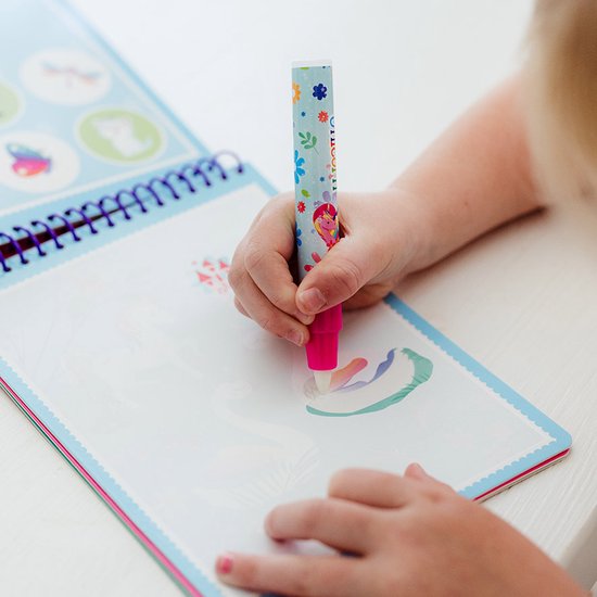 Totum Unicorn junior water kleur boekje - herbruikbaar magisch kleurboek 16 x 21 cm Aqua Magic | kleuren educatief peuter speelgoed