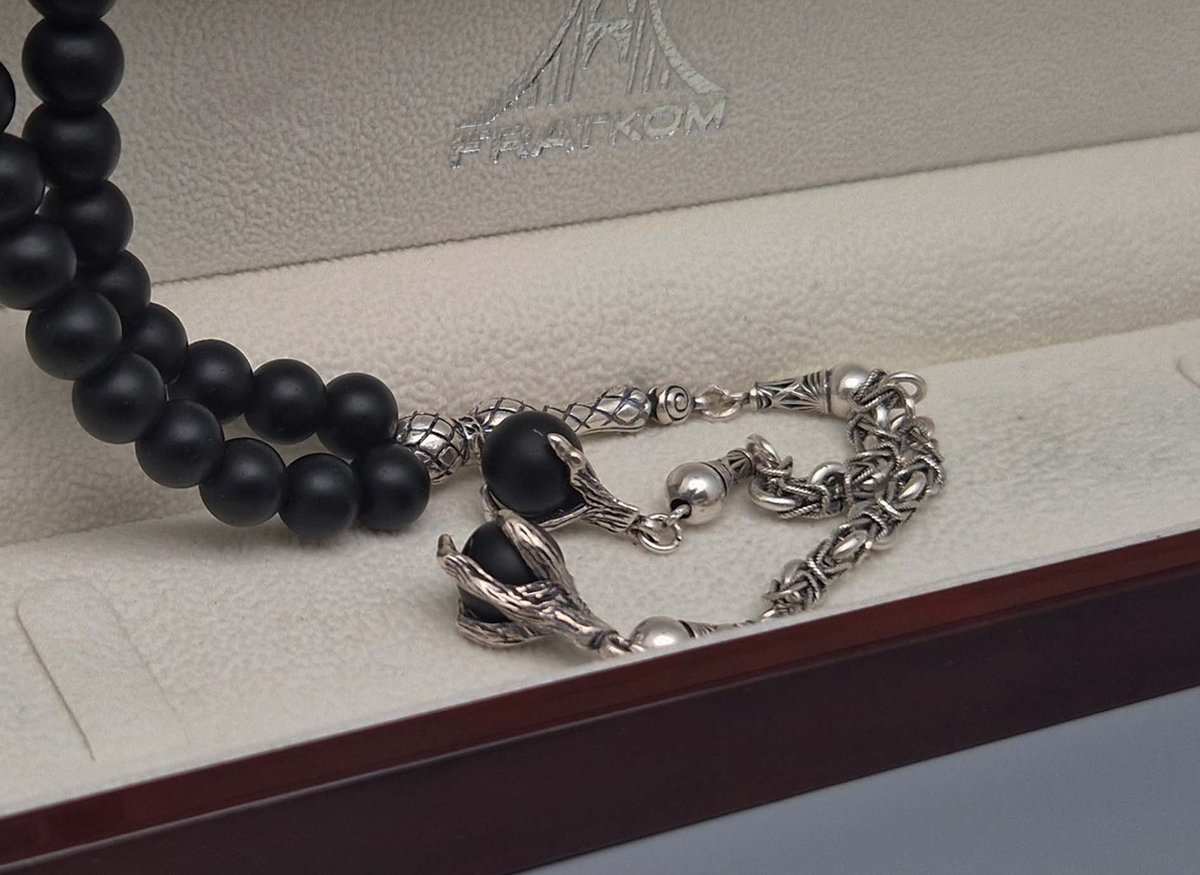 Tesbih Natuursteen Mat zwart onyx en 925 zilver met tassel Klauwen Aantal kralen 33 Diameter kralen 8mm