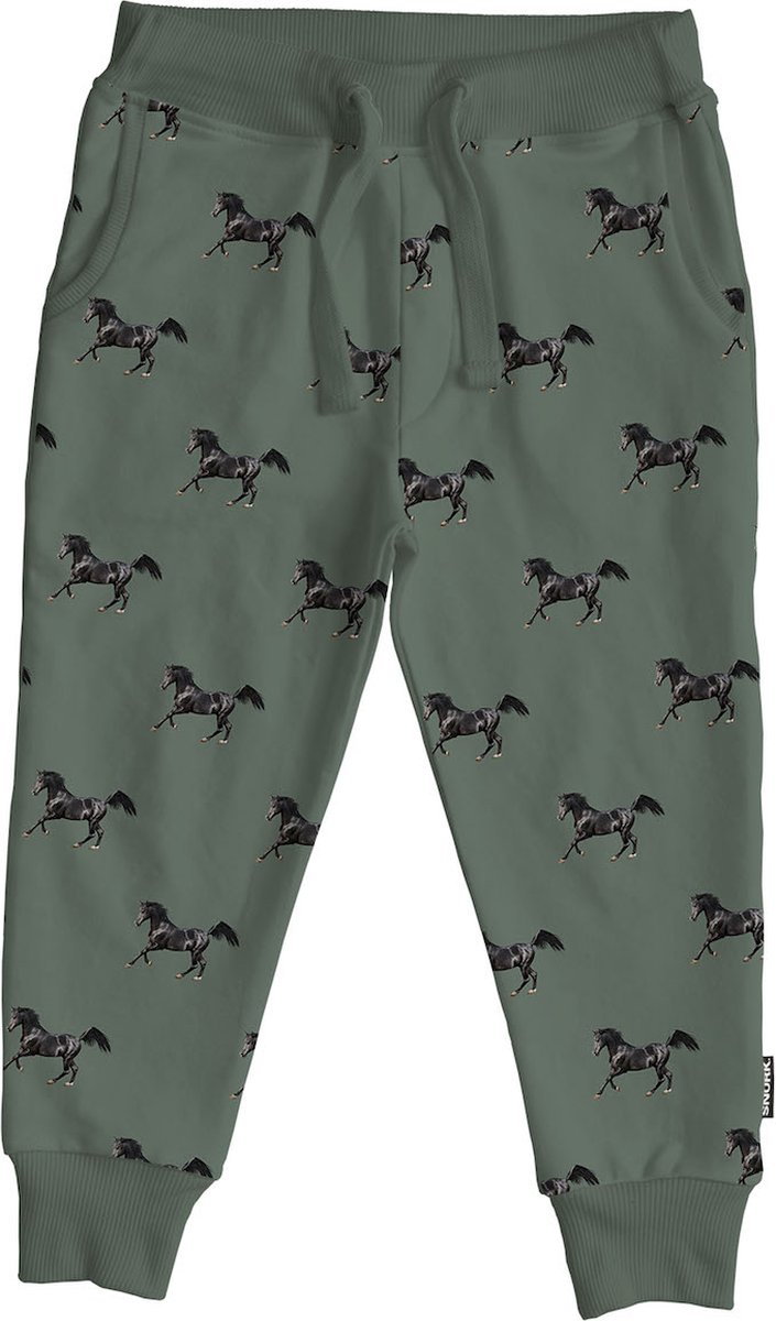SNURK sweat pants kind Black Horses Green maat 128