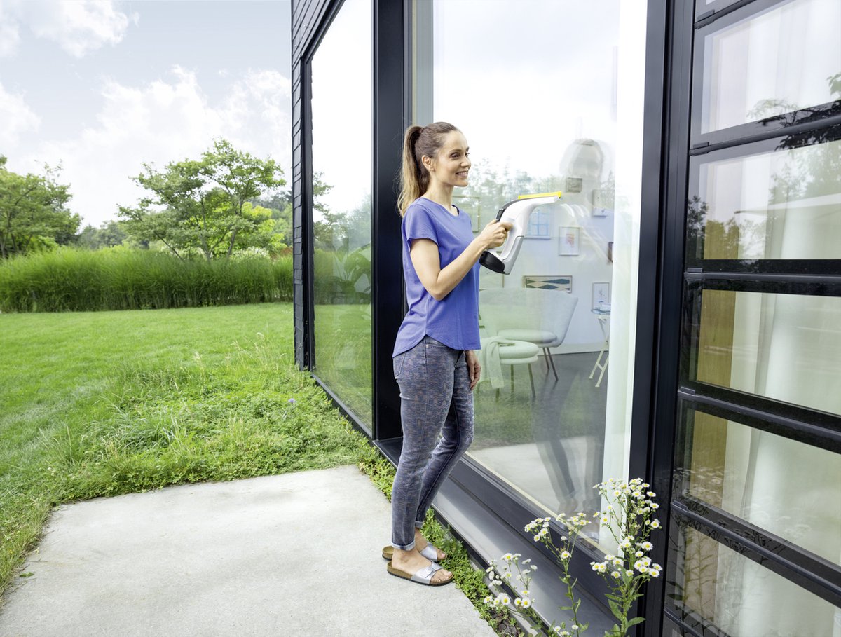Kärcher Window Vac WV 6 Plus - Accuduur 100 min - LED-indicatie, Verwisselbare zuigmond: 280 mm, Spuitfles met microvezeldoek, 20 ml ruitenreinigerconcentraat + RM 503, 0,5L ruitenreiniger concentraat thumbnail 6