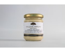 Zwarte truffelsaus met Pecorino Romano D.O.P kaas-Italie-saus-koken
