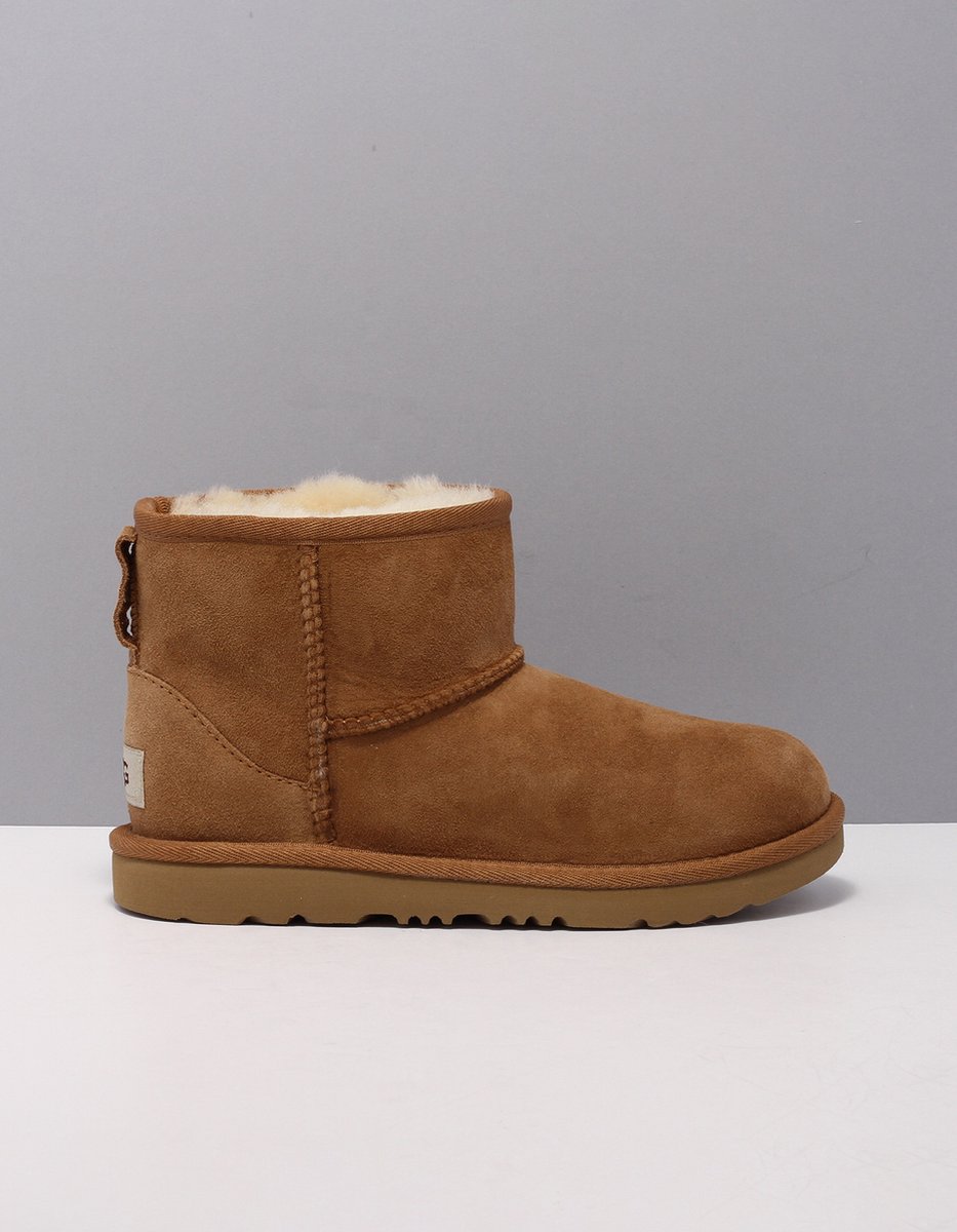 UGG Kids' Classic Mini Ii Kinder Laarzen - Cognac - Maat 36 | bol