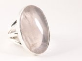 Grote ovale zilveren ring met rozenkwarts - maat 21