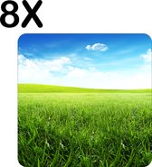 BWK Flexibele Placemat - Groen Gras met de Perfecte Blauwe Lucht - Set van 8 Placemats - 50x50 cm - PVC Doek - Afneembaar