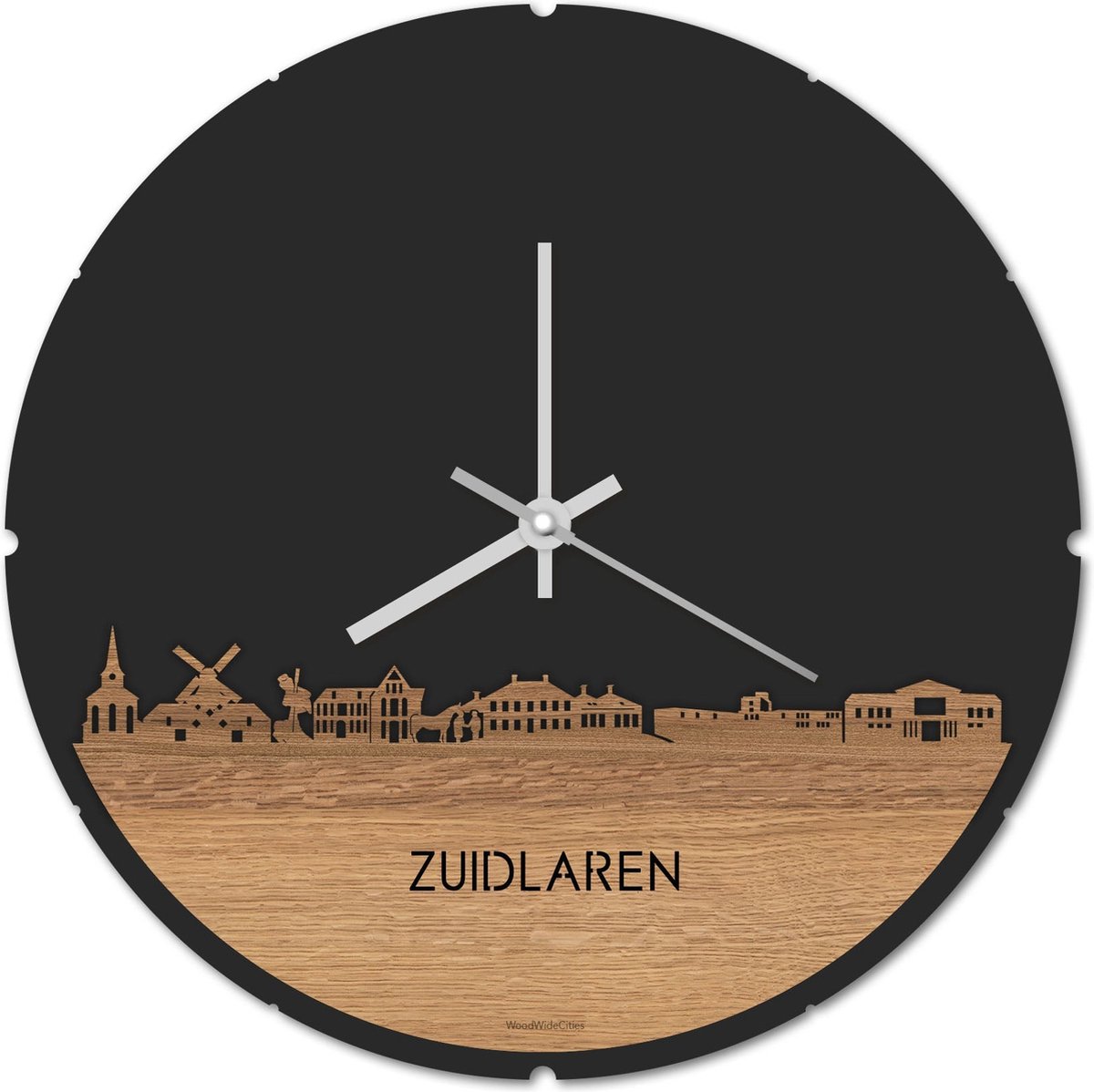 Skyline Klok Rond Zuidlaren Eikenhout - Ø 44 cm - Stil uurwerk - Wanddecoratie - Meer steden beschikbaar - Woonkamer idee - Woondecoratie - City Art - Steden kunst - Cadeau voor hem - Cadeau voor haar - Jubileum - Trouwerij - Housewarming -