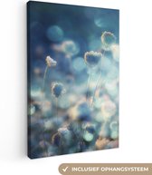 Canvas schilderij - Planten - Bloemen - Licht - Abstract - Foto op canvas - Canvasdoek - 40x60 cm - Schilderij bloemen