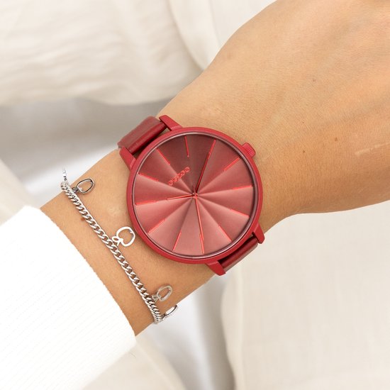 OOZOO Timepieces - Montre OOZOO rouge dahlia avec bracelet en cuir rouge dahlia - C11253