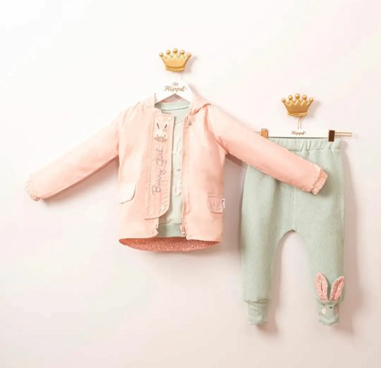 3-pce kledingset -baby /meisje kleding - Maat: 12 maanden / 1 jaar - mint/roze - regenjas - trainingspak -konijn