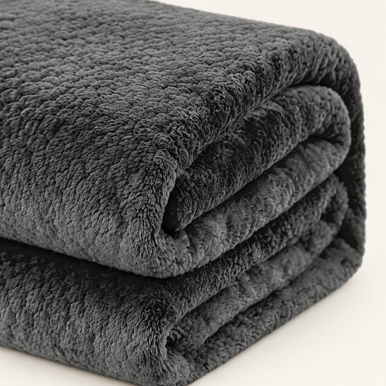 SWGOTA Donkergrijze flanellen deken 120 x 200 cm, polyester met ananasstructuur, verpakking met lint en kaart Donkergrijs