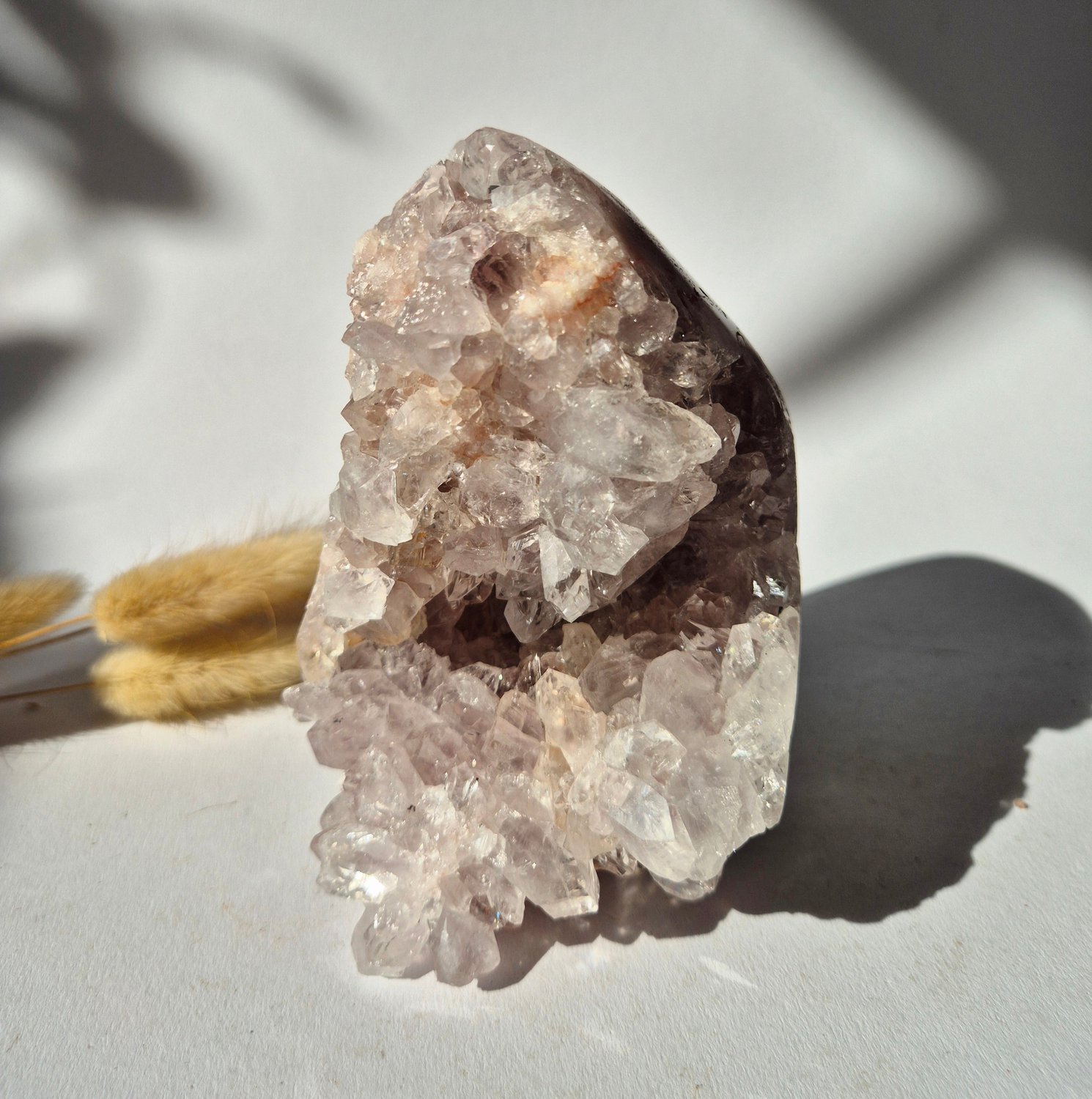 Moonlight Gemstones Roze Amethist Druzy Freeform 780gram – Natuurlijke Pink Amethyst uit Brazilië Meerkleurig