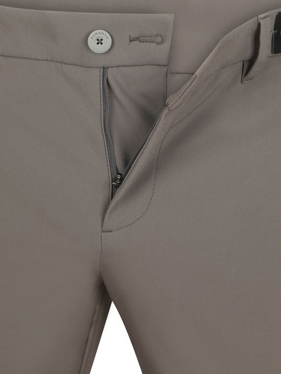 Detail van de rits en knoop met 'ALBERTO' logo op grijze chino broek.