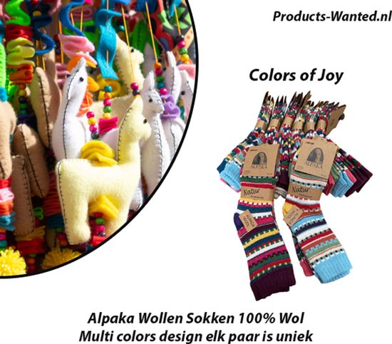 Alpaca wollen sokken van 100% wol in multicolor design. Elke paar is uniek. Inclusief decoraties met lama's.