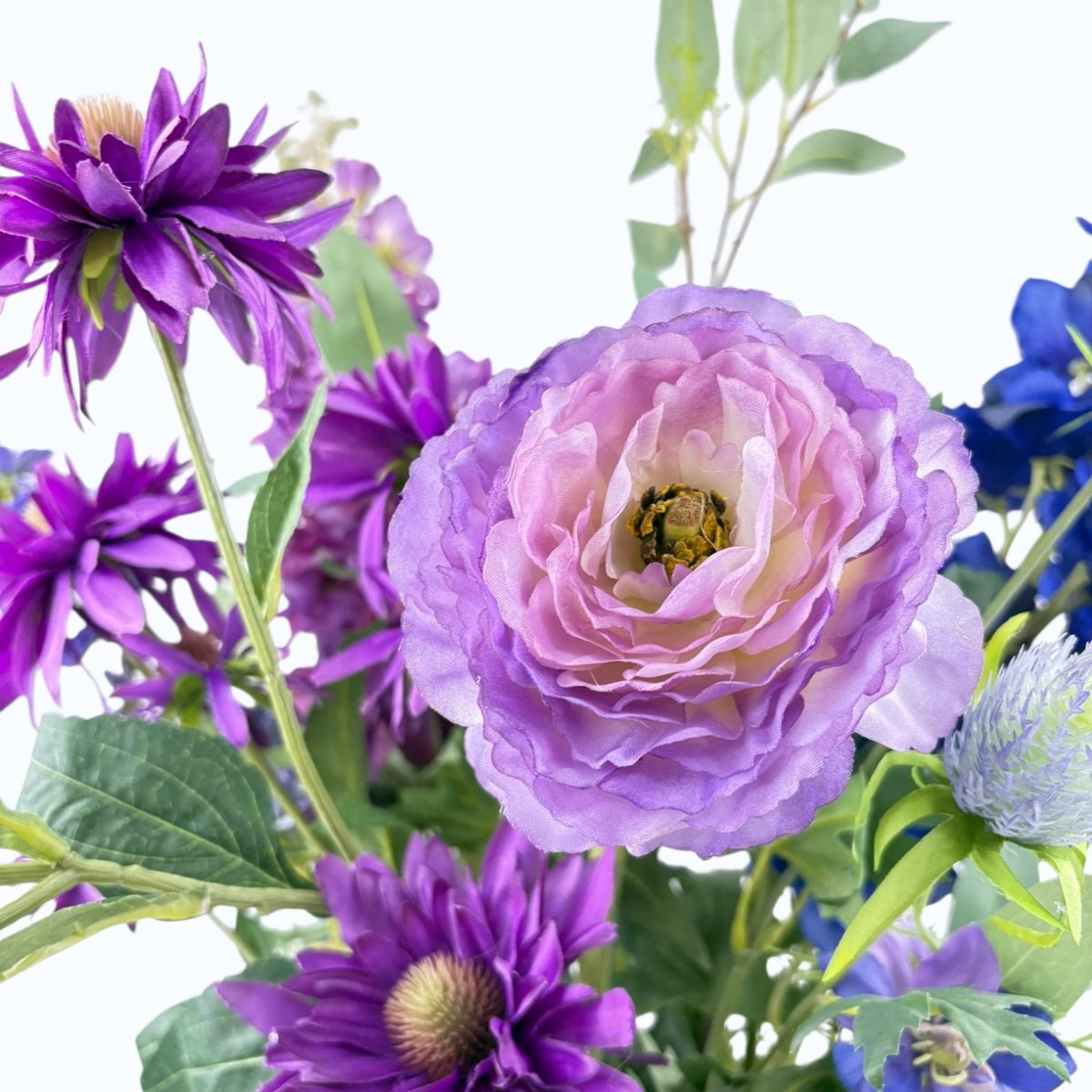 Bloemboetiek Velvet Bloom – Kunstbloemen – Bloemen – Zijden bloemen boeket – Luxe kunstbloemen plukboeket – Paars, lila, blauw en groen – 65 cm – 10 stelen – Vaas niet inbegrepen — cadeau in Wonen & Interieur - foto 3