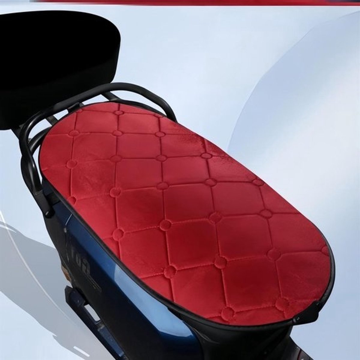 Verwarmingskussen Motor - Stoelverwarming Scooter - Comfortabel Rijden - Snelle Montage - 67x32cm - Zwart