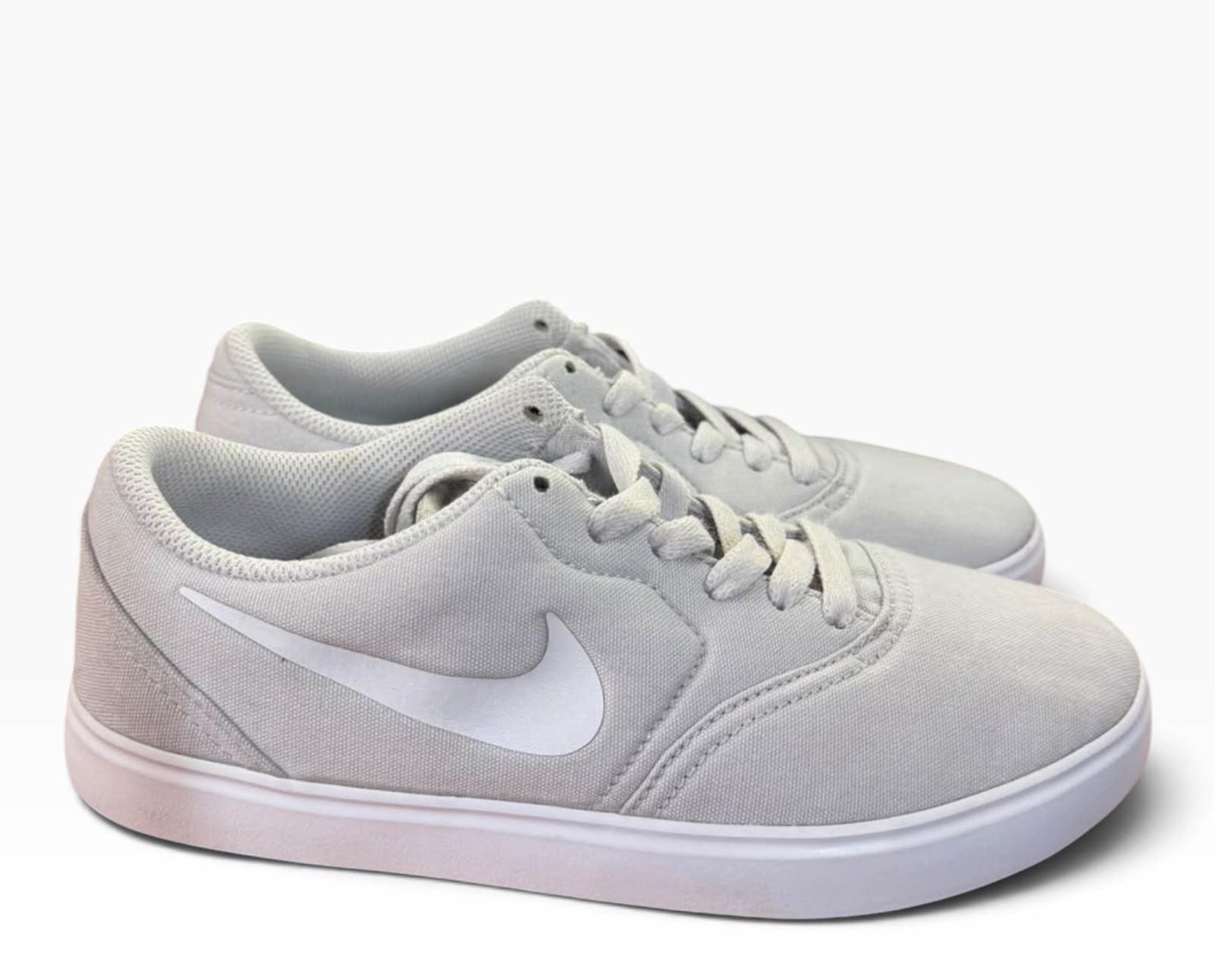 NIKE SB CHECK CNVS ESS Grijs