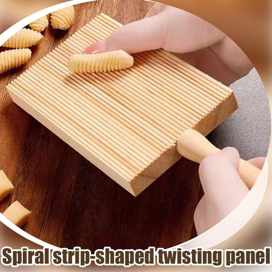 Handmatige pastamachines en houten wasbord - Een handige tool voor het maken van verse pasta, geniet van de smaak van zelfgemaakte pasta met gemak. — afbeelding 2