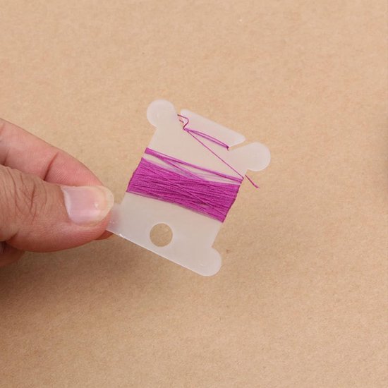 100 stuks plastic floss klossen en borduurgaren organisator opbergdoos met 98 stuks floss nummer stickers voor borduurwerk, naaien, knutselen, DIY — afbeelding 5
