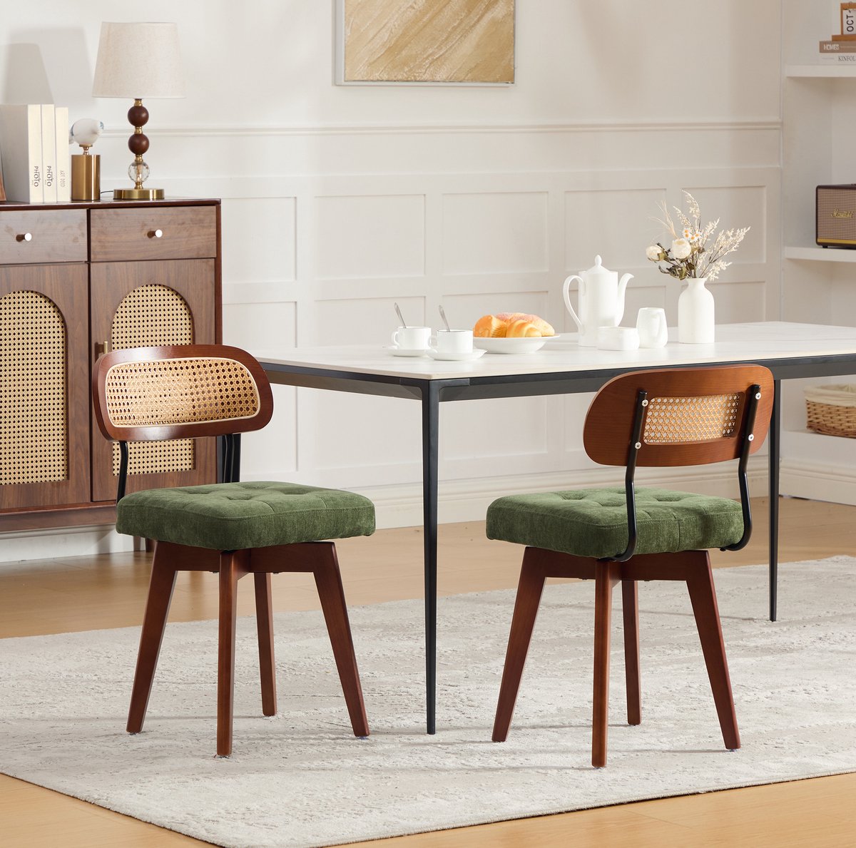MODENUIT Eetkamerstoel 43 x 50 x 77 cm - 360 Graden Draaibaar - Voor Eetkamer - Stof En Rotan - Groen