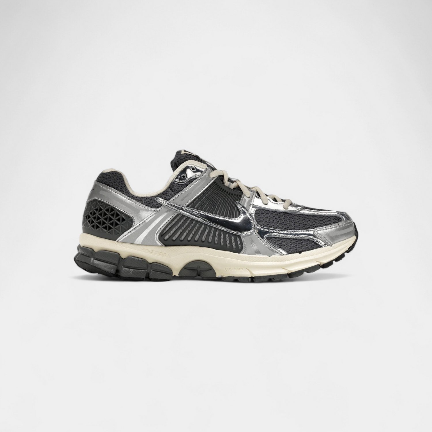 Nike Zoom Vomero 5 Iron Chrome Grijs