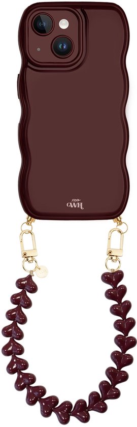 Donkerrode, golvende telefoonhoes met 'xoxo' logo en een afneembare ketting van bordeauxrode hartjes.