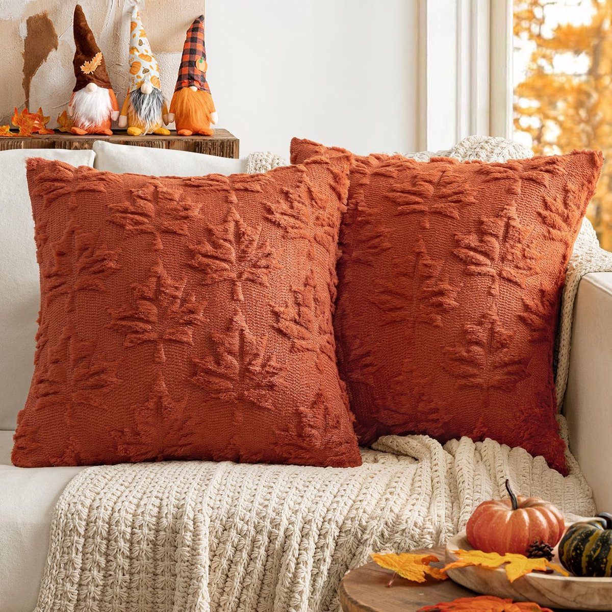Elzusha - Kussenhoezen Set van 2 - Faux Wol met Herfstbladpatroon