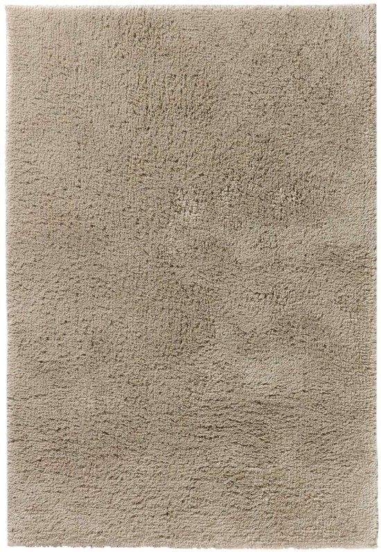 Rechthoekige beige badmat van Casilin, 70x110cm, met antislip onderkant en een zachte, absorberende textuur.
