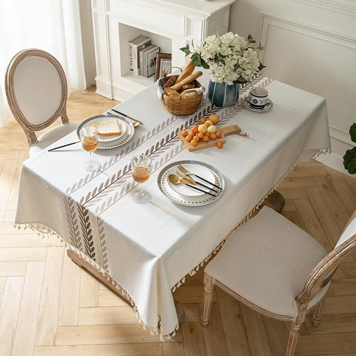 Katoenen tafelkleed, rechthoekig, wasbaar tafelkleed, anti-rimpel, kwastjes, tafelkleed, rechthoekig, voor keuken, eetkamer, buiten, tuintafel (beige, 140 x 213 cm)