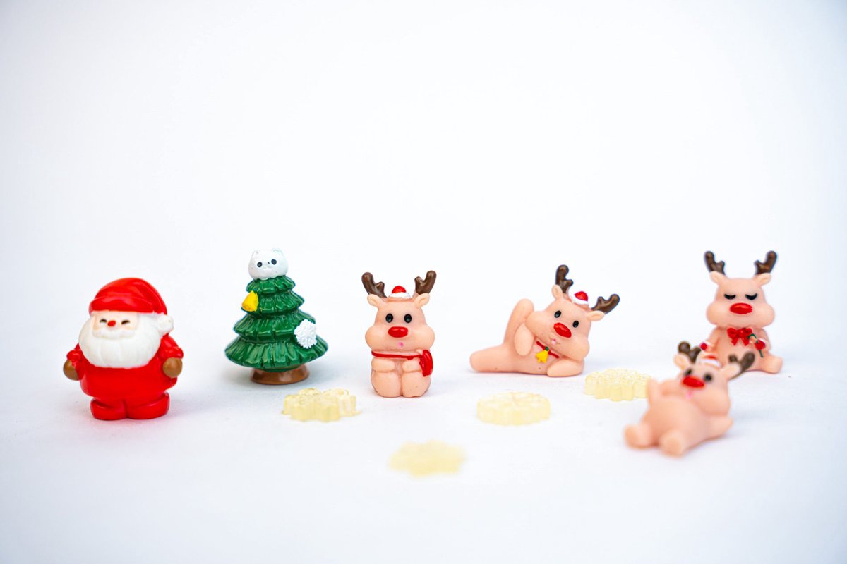 Reindeer Rush - Decoratieve miniatuur kerstfiguren - 10 stuks - ↑ 1-3 cm