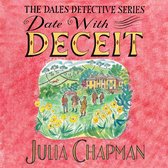 Boekomslag 'Date with Deceit' uit The Dales Detective Series, met een landhuis, schapen en een vos.