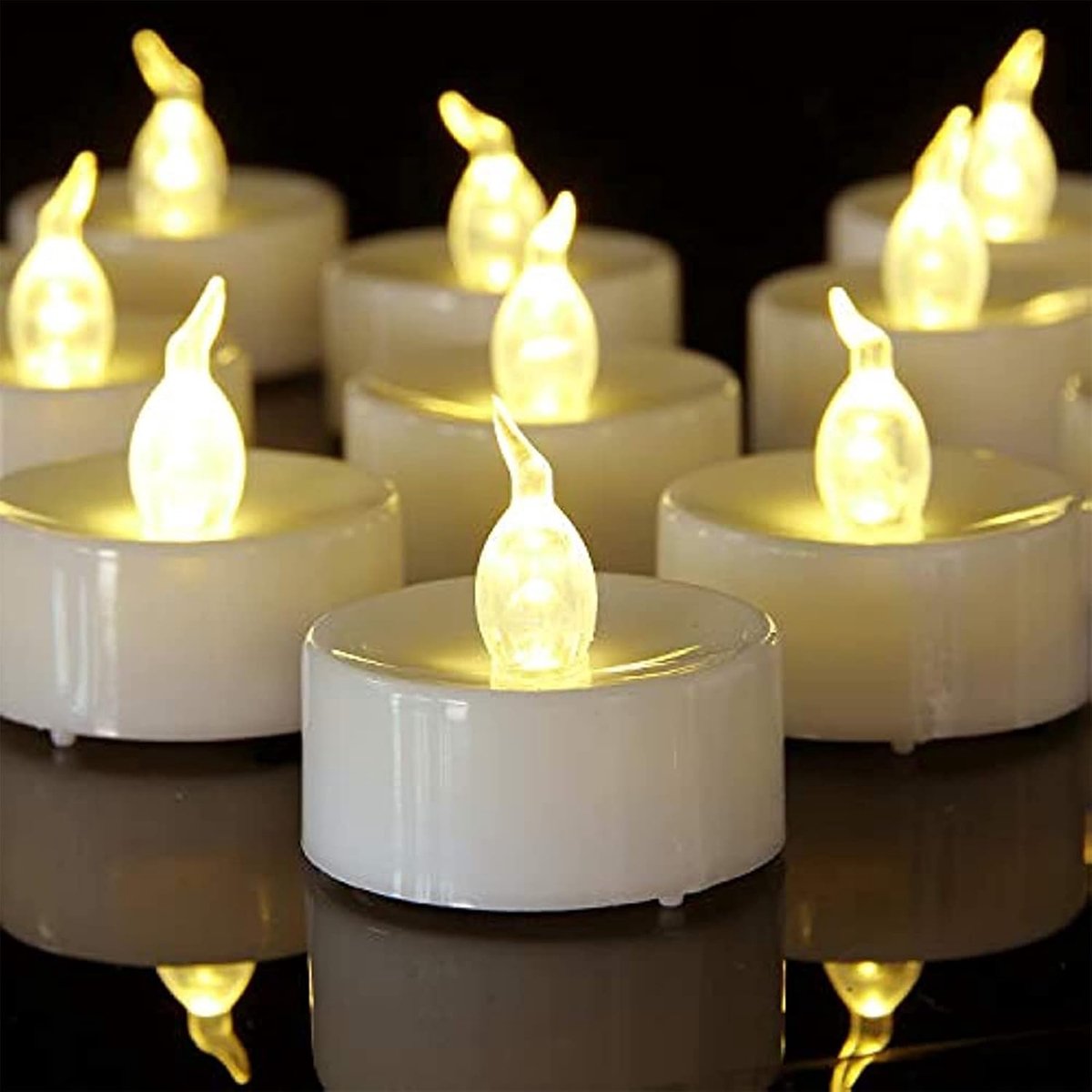 Witte led-theelichtkaarsen, set van 12 realistische vlamloze theelichtjes, warme kaarsen, batterij flikkerende kunstkaarsen voor Kerstmis, Halloween, bruiloft, feest, festivals decoraties