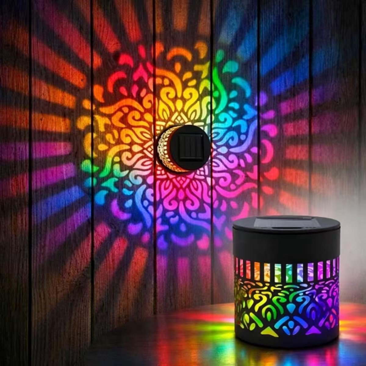 2 stuks Solarlampen voor buiten, mandala, 7 kleurverloop, led-projectielamp, weerbestendig, waterdicht, wandlampen, metalen hekverlichting, tuindecoratie, hekverlichting voor terrasdecoratie, tuinlantaarn