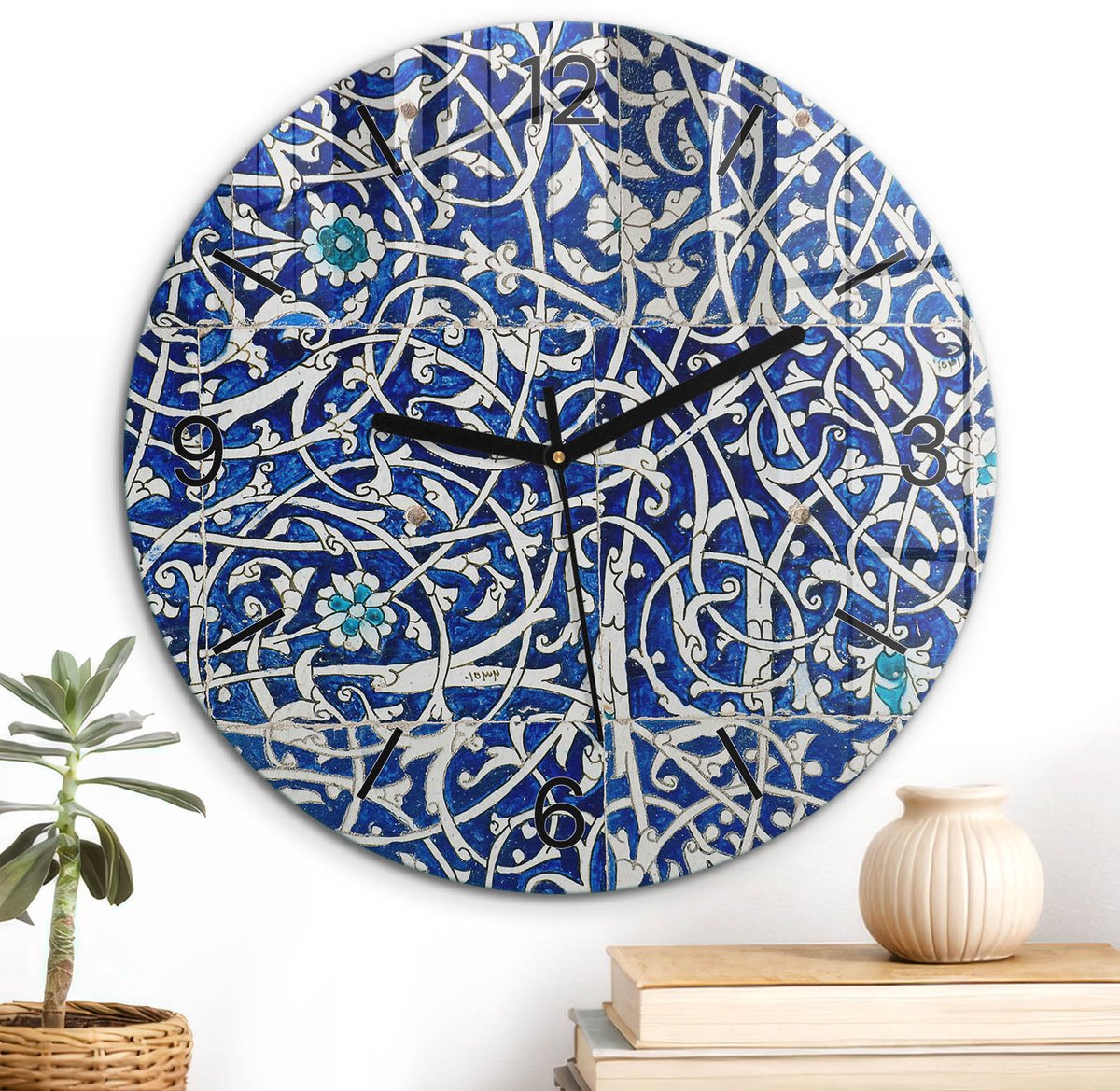 ArtPrintCave Blauw Glazen Klok - Wandklok 30 cm - Muurklok Rond - Turkooizen Ornamenten Stille Wandklok - Kunst Wandklok Keuken - Zwarte Klokwijzers