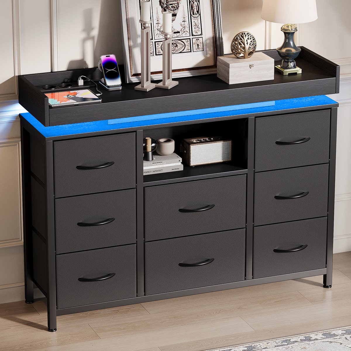 Ladekast met 8 stoffen lades, RGB LED-verlichting en oplaadstation, Smalle opbergkast met stalen frame, anti-tip beveiliging, Stoffcommode voor slaapkamer, woonkamer en hal, 108x30x82 cm, Zwart