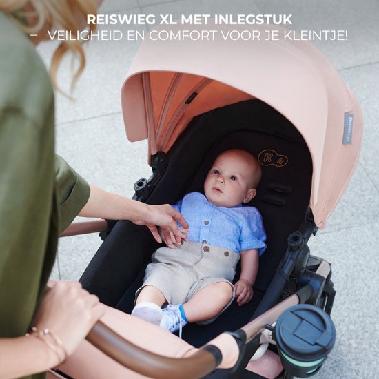 Roze Kinderkraft reiswieg voor baby's met inlegstuk. Tekst: REISWIEG XL MET INLEGSTUK - VEILIGHEID EN COMFORT.