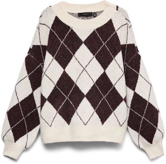 Gebreide VERO MODA trui met ruitpatroon in crème en bruin.