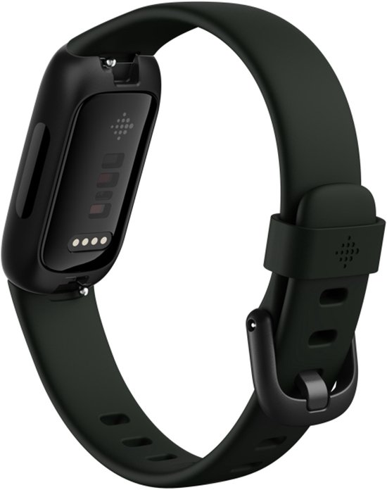 Zwarte Fitbit Inspire 3 activity tracker met een siliconen bandje en zwarte gesp.