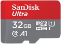 Rode en grijze SanDisk Ultra microSD-kaart van 32 GB met A1- en Class 10-classificatie.